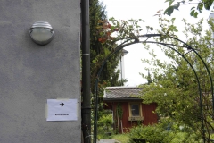 Kirchenbank versteckt, Bild Magnus Köfpli